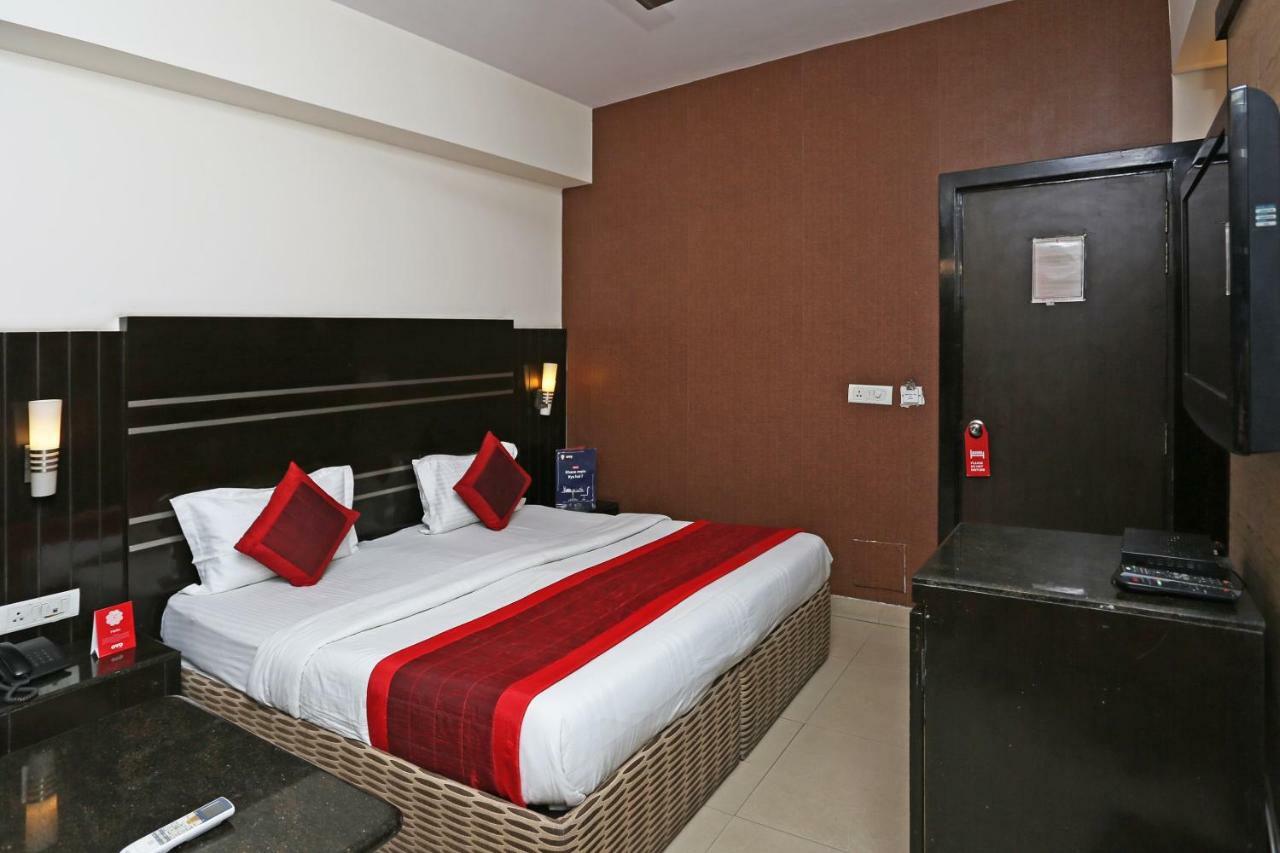 Oyo 13541 Otani Hotel Delhi  Exterior photo