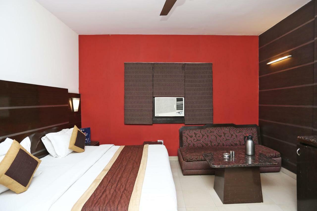 Oyo 13541 Otani Hotel Delhi  Exterior photo